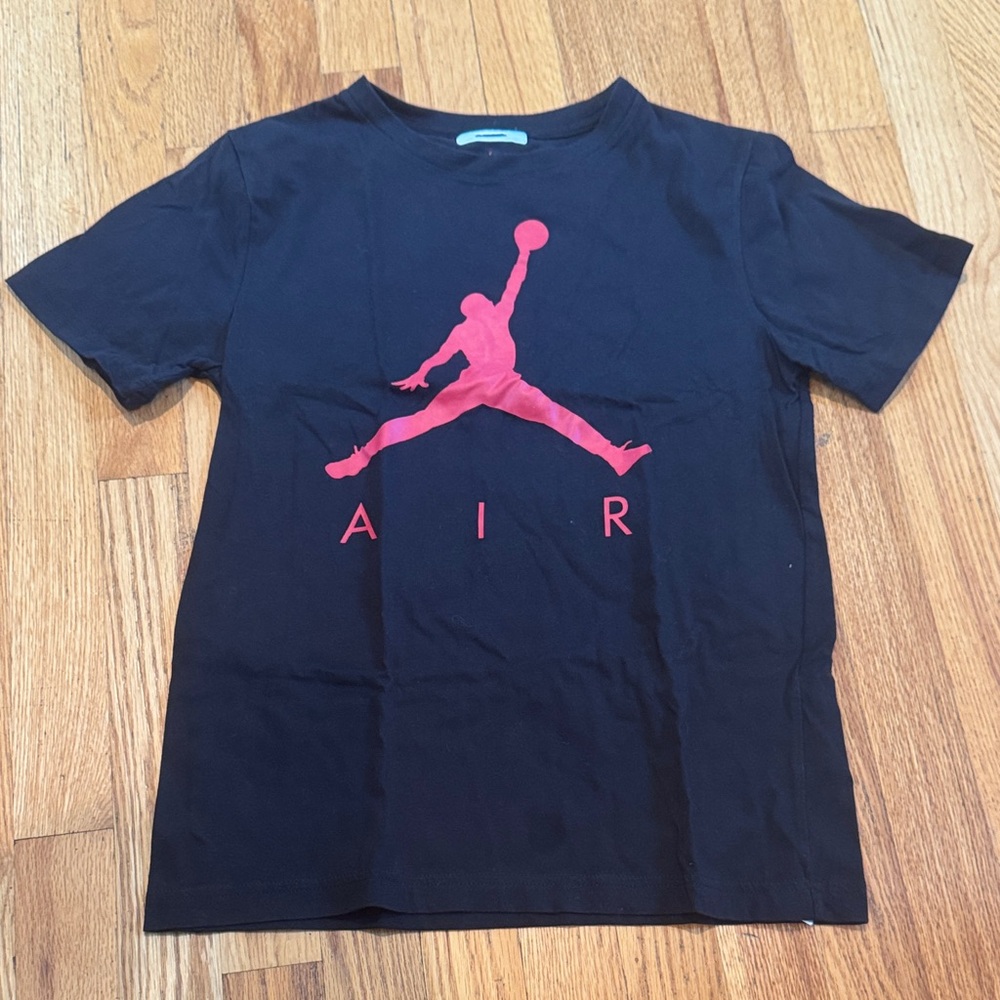 Jordan Kids' Black and Red Jumpman Tee Size Large